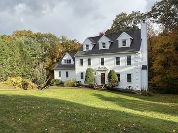 3 Olde Meetinghouse Road