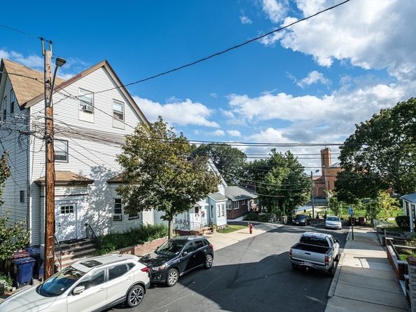 20 Hatch St, Everett MA 02149