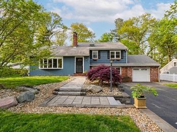 25 Lakeview Ave