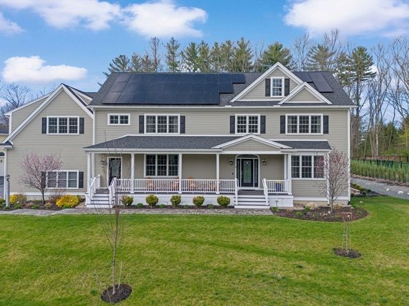 14 Charles St, North Reading MA 01864