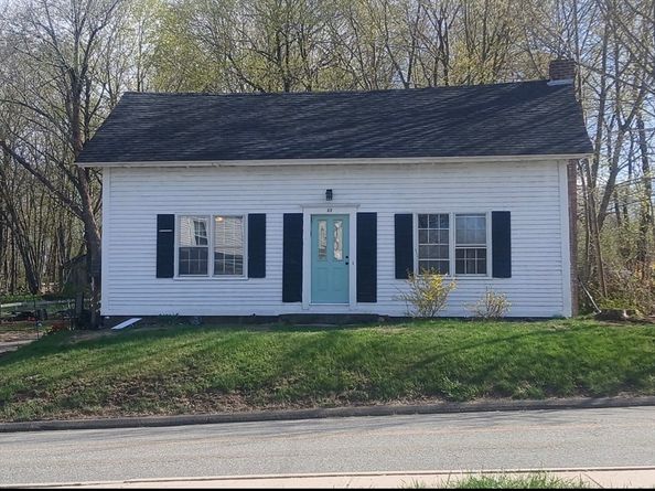 52 Summer St, Barre MA 01005