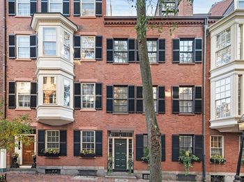 54 Pinckney St
