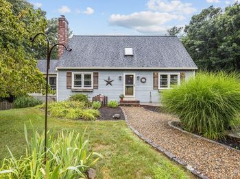 9 Bridle Path Lane