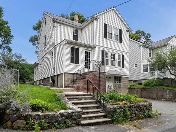 567 Winthrop St, Medford MA 02155