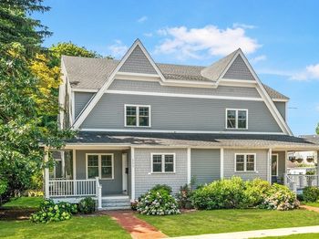 121 Salem St
