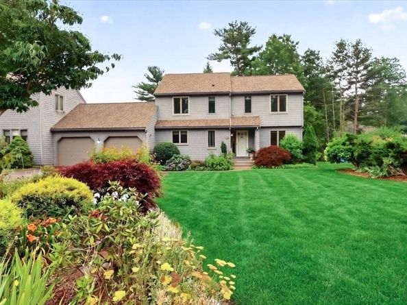 68 Trout Farm Ln, Duxbury MA 02332
