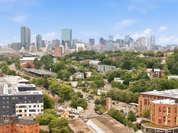 21 Lamartine St 3, Boston MA 02130