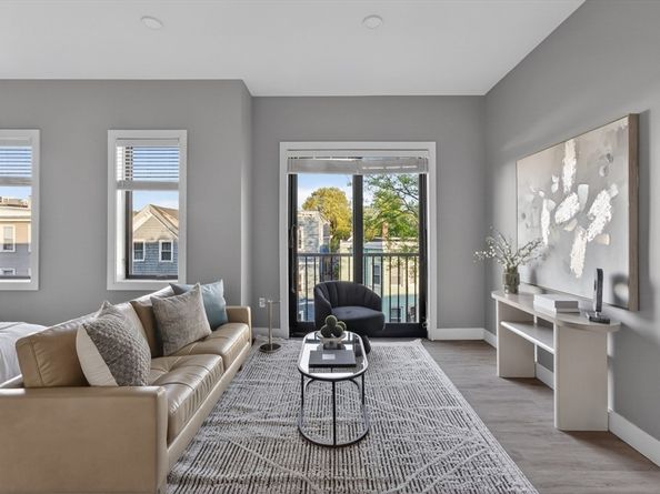 656 Saratoga 201, Boston MA 02128