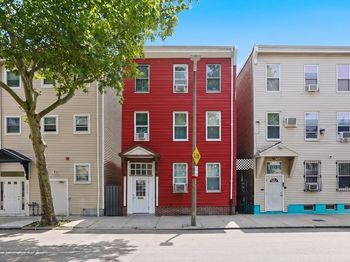259 Chelsea St
