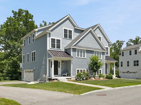 27 Clarks Hill Ln 27, Framingham MA 01702