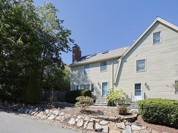 26 Pleasant St B, Wellesley MA 02482