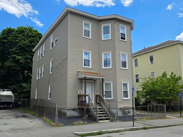 7 Preston St, Worcester MA 01610