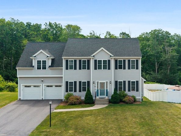 103 Mceachron Dr, Stoughton MA 02072