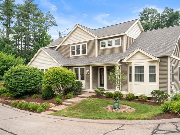 3 Mcgill Ct 214, Hopkinton MA 01748