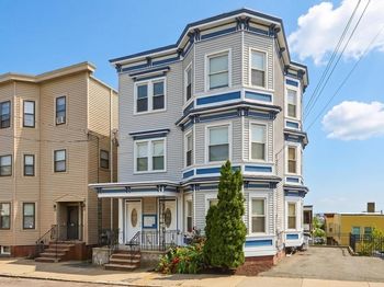 26 Gladstone St