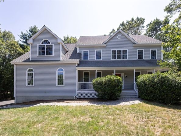 6 Freedom Trail, Medway MA 02053