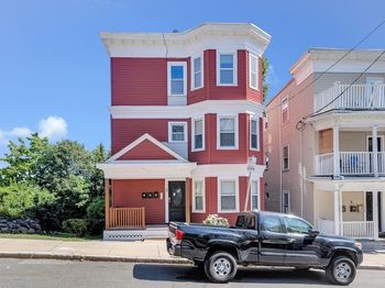 18 Peverell St