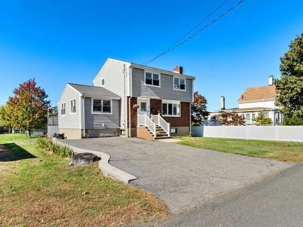 9 Spencer Ave, Saugus MA 01906