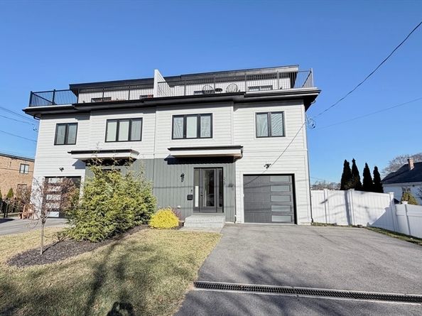 336-338 Neveda St 338, Newton MA 02460