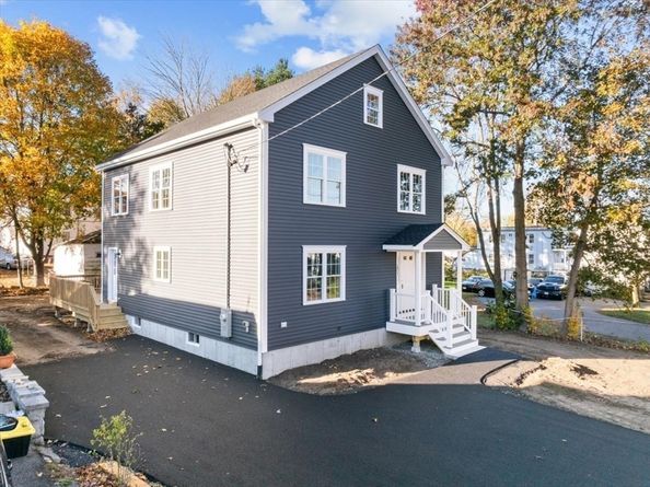 271 Ames St, Brockton MA 02302