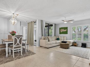 4644 N Carambola Cir N