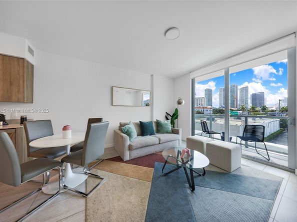 Undisclosed Address #A11876325, Miami FL 33137