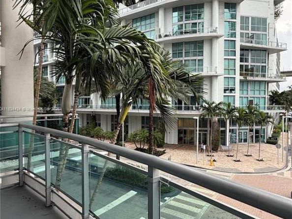 350 S Miami Ave 312, Miami FL 33130