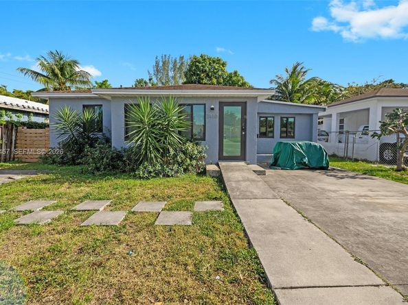 2410 Jackson St, Hollywood FL 33020