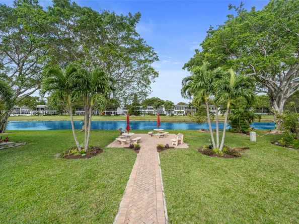 45 Islewood B 45, Deerfield Beach FL 33442