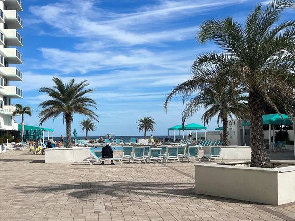 3725 S Ocean Dr 1421, Hollywood FL 33019