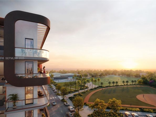 218 SE 7th St 612A, Hallandale Beach FL 33009