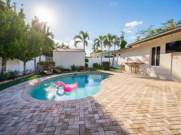 1311 NE 26th Ter, Pompano Beach FL 33062