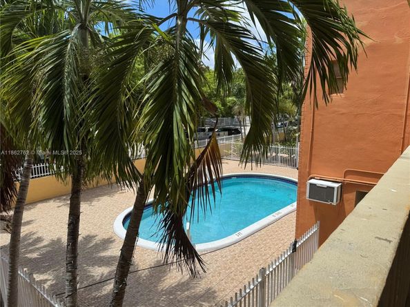 1851 NE 168th St B7, North Miami Beach FL 33162