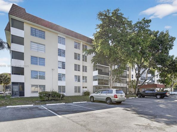 4172 Inverrary Dr 503, Lauderhill FL 33319