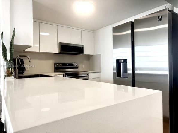 2150 Sans Souci Blvd A909, North Miami FL 33181