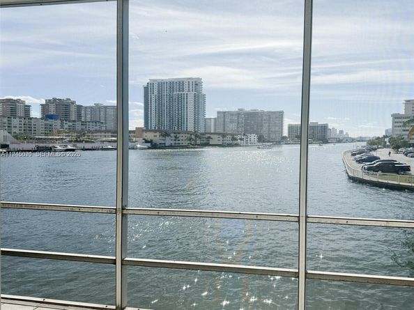 2600 Diana Dr 209, Hallandale Beach FL 33009