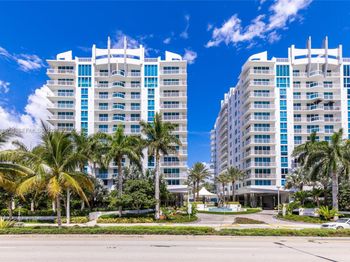 2821 N Ocean Blvd