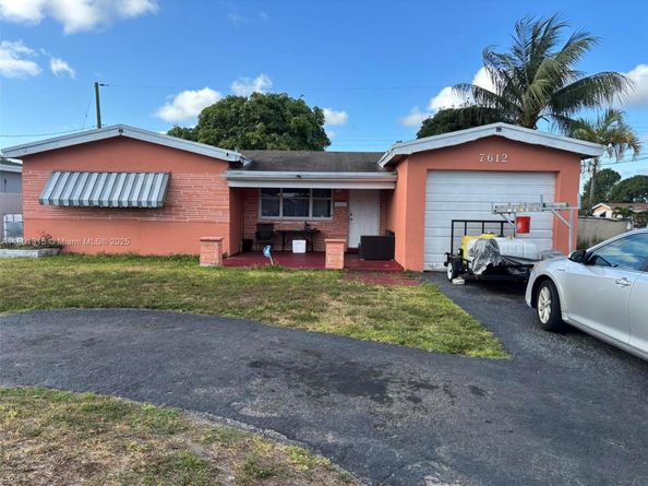 7612 Plantation Blvd, Miramar FL 33023