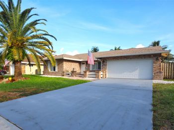 9480 NW 10th St