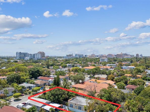 2953 SW 17th St, Miami FL 33145