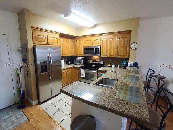 11060 SW 196th St 406, Cutler Bay FL 33157