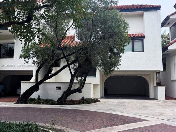 2000 S Bayshore Drive 13, Miami FL 33133