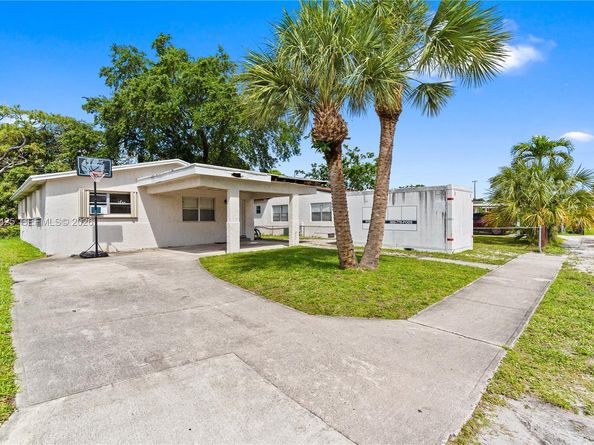 723 NW 15th Ter, Fort Lauderdale FL 33311