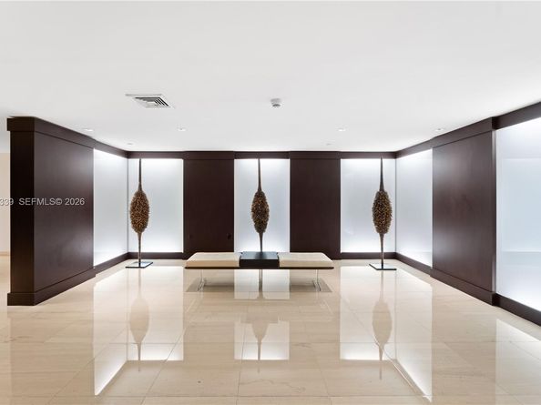 900 Biscayne Blvd 1704, Miami FL 33132
