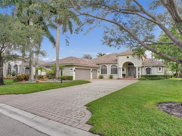 6163 NW 124th Dr, Coral Springs FL 33076