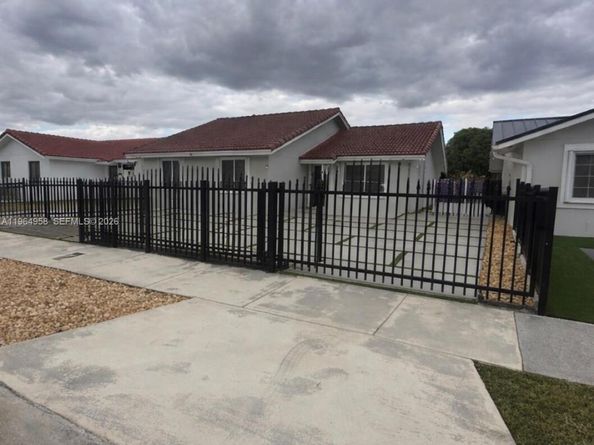 14759 SW 82nd St, Miami FL 33193