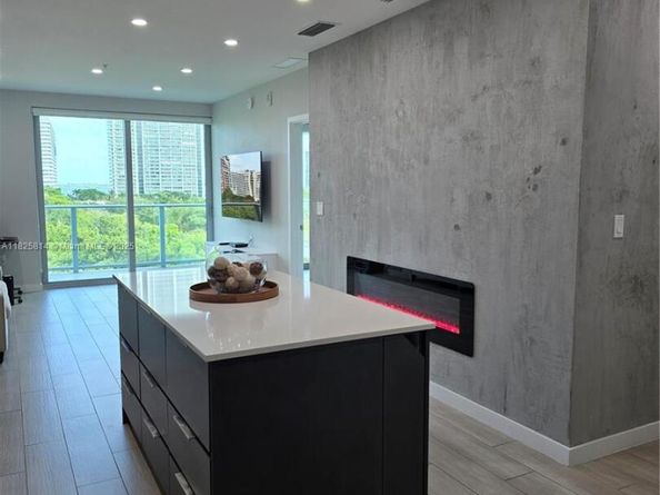 1600 SW 1st Ave 809, Miami FL 33129