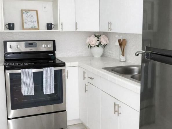 4845 NW 7th St 1065, Miami FL 33126