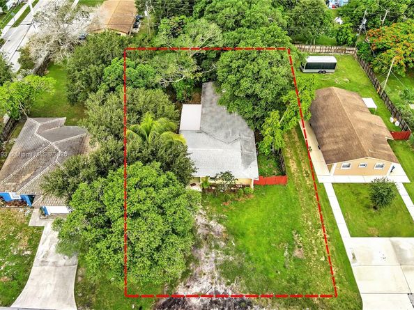 6208 SW 26th St, Miramar FL 33023