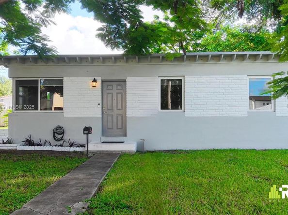201 Flagler Dr, Miami Springs FL 33166